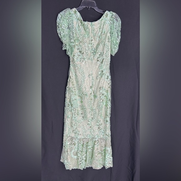 Mac Duggal 68266 NWOT Green Puff Sleeve V Neck Floral Embellished Dress - Picture 6 of 8